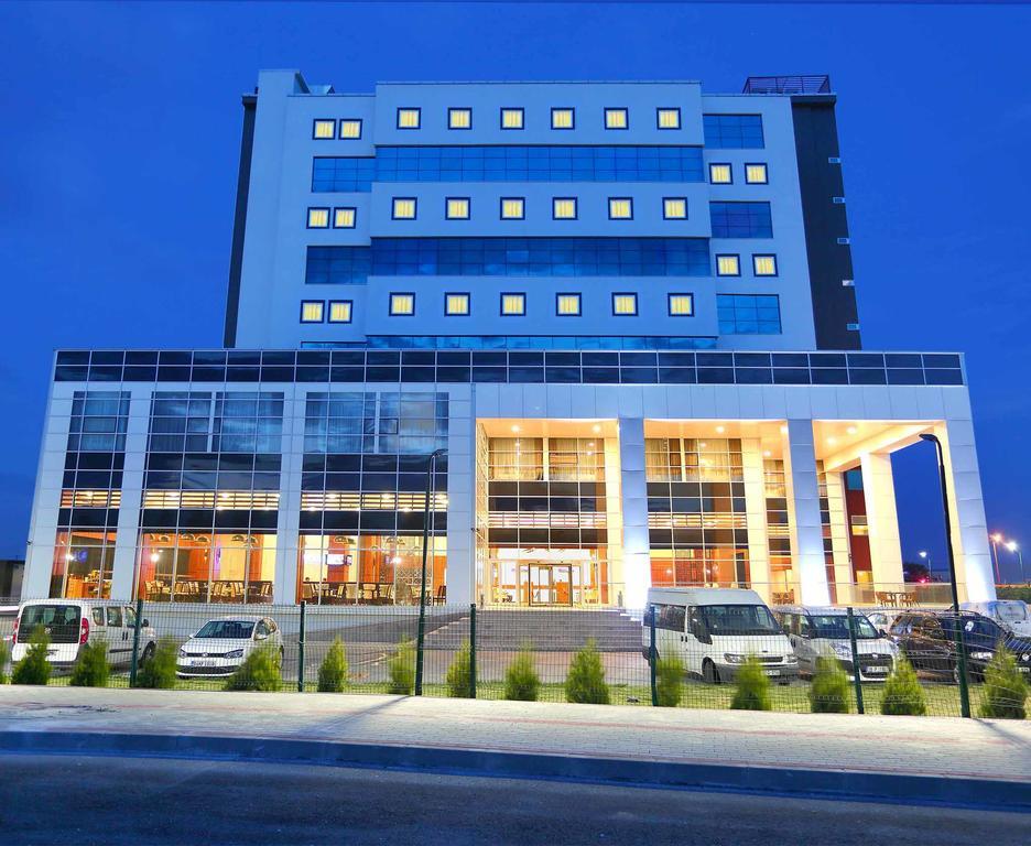 Manesol Fuar Hotel Istanbul Exterior photo