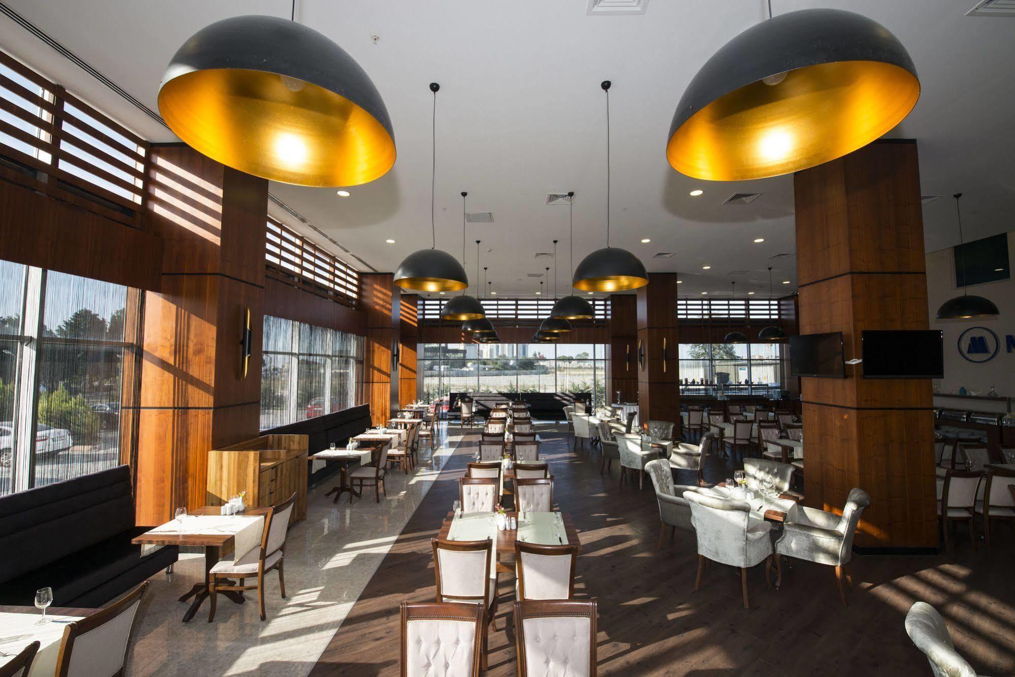 Manesol Fuar Hotel Istanbul Exterior photo